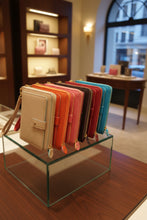 Load image into Gallery viewer, Women's Thin Leather Design Wallets - Ailime Designs