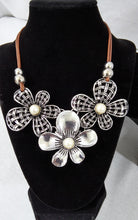 Load image into Gallery viewer, Fantastic Street Style Necklaces– Fashion Accessories
