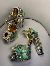Load image into Gallery viewer, Women&#39;s Elegant European Crystal Design Platform Heels