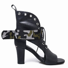 Load image into Gallery viewer, Women’s Stylish Design Ankle Boots