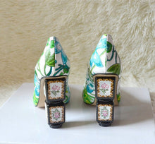 Load image into Gallery viewer, Women’s Elegant Paris Inspired Ornament Design Shoes