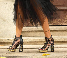 Load image into Gallery viewer, Women&#39;s Fretwork Design Platform High Heel Shoes