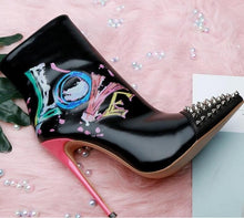 Load image into Gallery viewer, Women&#39; Airbrushed Rivet Toe Design Ankle Boots