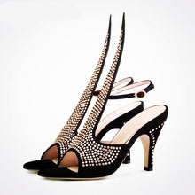 Load image into Gallery viewer, Women&#39;s Spike Tongue &amp; Rivet Design Mules
