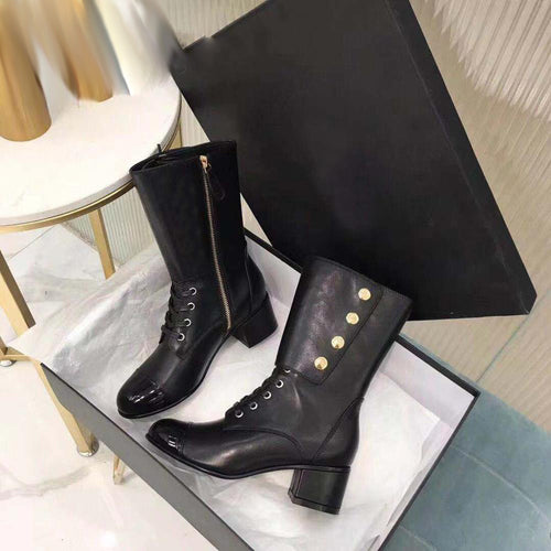 Women's Genuine Leather Round Toe Button Design Boots