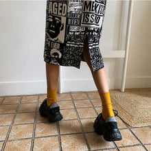 Load image into Gallery viewer, Women's Newspaper Print Design Skirt