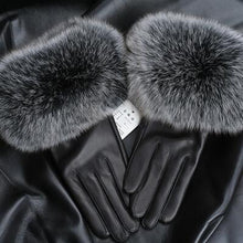 Load image into Gallery viewer, Women&#39; Genuine Sheep Skin Leather Fur Trim Gloves