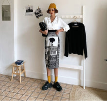 Load image into Gallery viewer, Women's Newspaper Print Design Skirt