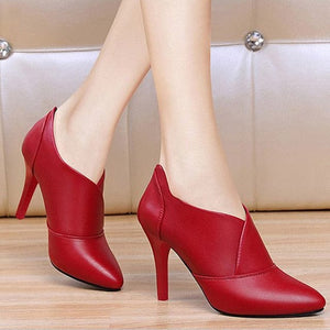 Women’s Red Hot Stylish Fashion Apparel - Pointed Toe Pump Heels