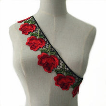 Load image into Gallery viewer, Embroidered Classic Roses Styles Garment Sew On Appliques
