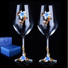 Load image into Gallery viewer, Craved Flower Vine Motif Design Champagne Glasses - Ailime Designs