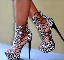 Load image into Gallery viewer, Women&#39;s Black &amp; White Diamond Printed Shoe Boots - Ailime Designs
