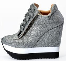 Load image into Gallery viewer, Women&#39;s High Quality Metallic &amp; Silver Sparkle Wedge Design Shoes w/ Bows