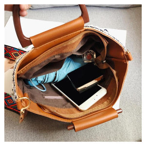 Women's Stylish Summer Tassel Design Straw Handbags