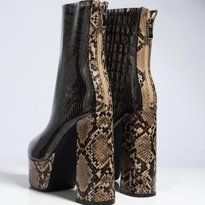 Women's Stylish Snake Print Design Platform Boots